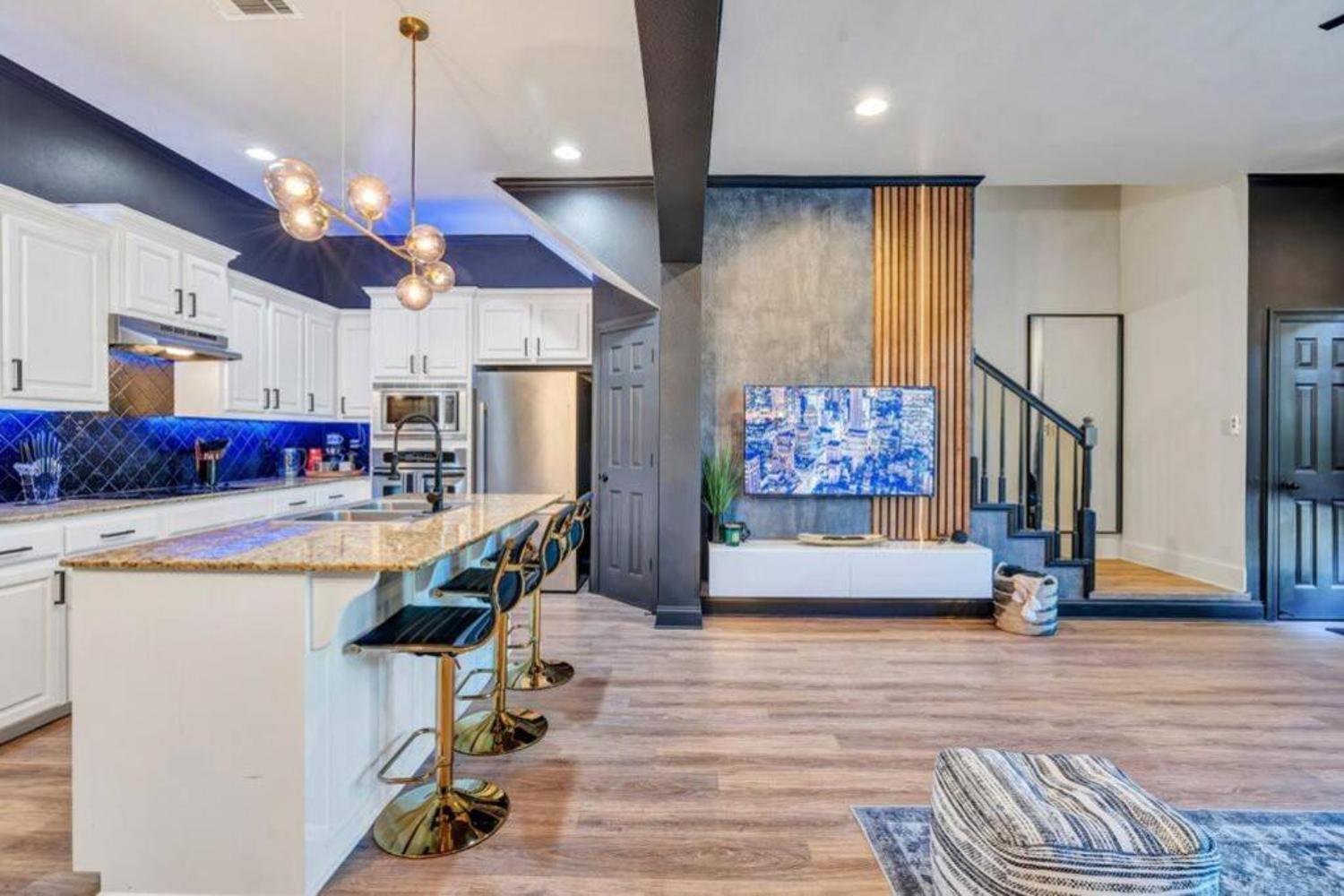 Stylish & Romantic Home, Long-Term Friendly, King Baton Rouge Eksteriør bilde