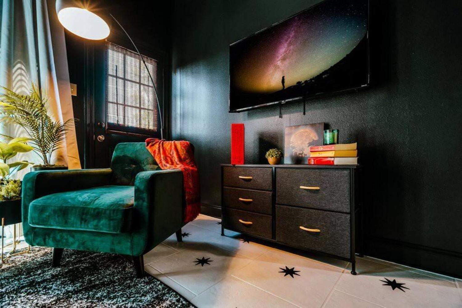 Stylish & Romantic Home, Long-Term Friendly, King Baton Rouge Eksteriør bilde